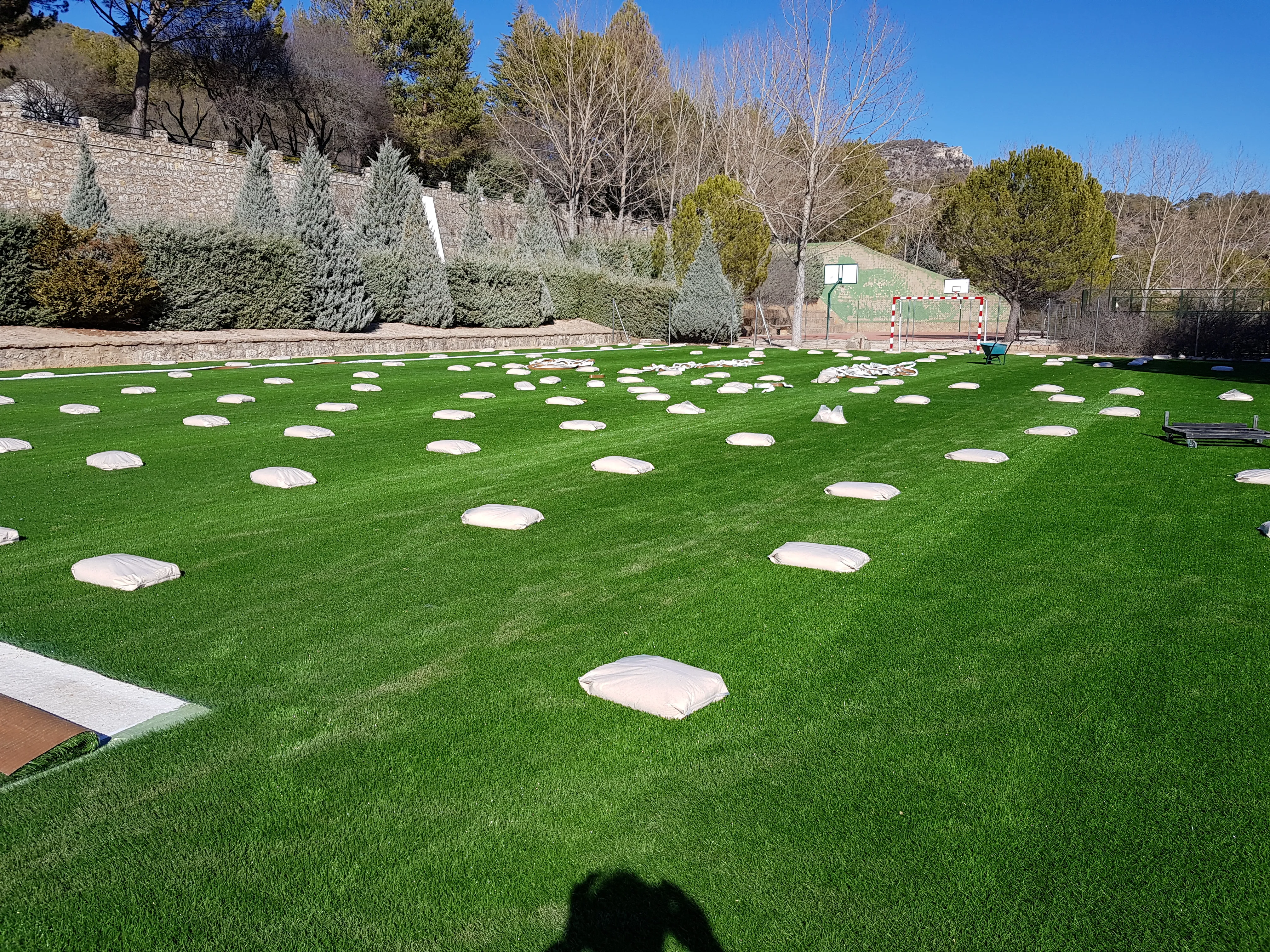 Instalación de campo de fútbol de césped sintético en Cuenca, campo de fútbol en Cuenca